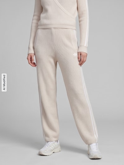 adidas Originals Spodnie dresowe z wysokim stanem z lampasami Beżowy 4
