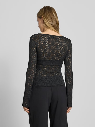 Gina Tricot Longsleeve aus Spitze mit V-Ausschnitt Black 5