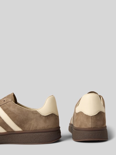 Produktfoto, Sneaker aus echtem Rindsleder Modell 'Cuzmo' von GANT in Beige und Creme mit glatter sowie rauer Textur, Herren Sneaker.