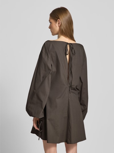 WEEKDAY Minikleid mit U-Boot-Ausschnitt Modell 'Nile' Mittelbraun 5