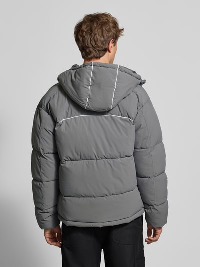 REVIEW Steppjacke mit Kapuze Dunkelgrau 5