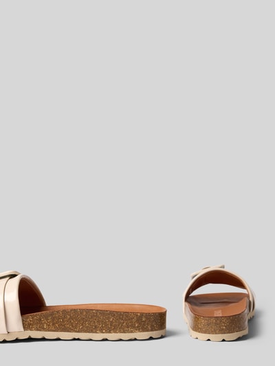 Produktfoto, Slipper mit Zierschnalle Modell 'Reiko' von Verbenas in Beige, abgerundete Passform, profilierte Sohle, offene Ferse, Absatzhöhe 2 cm