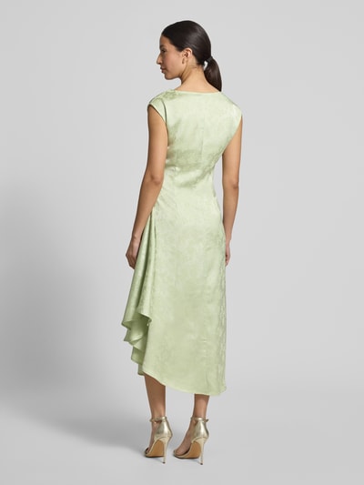 VERO MODA Figurumspielendes Midikleid mit seitlicher Raffung Modell 'WINNIE' Gruen 5