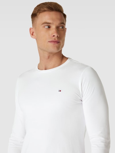 Tommy Hilfiger Slim Fit Longsleeve mit Label-Stitching Weiss 3