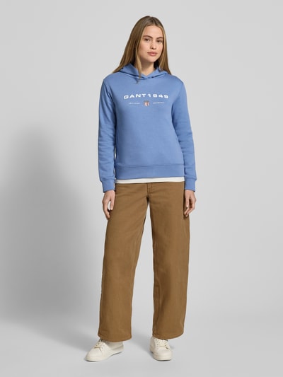 GANT Bluza z kapturem o kroju regular fit z nadrukiem z logo Jasnoniebieski 1