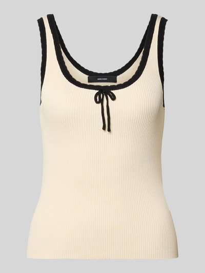 Produktfoto, Slim Fit Tank Top aus Viskose-Mix Modell 'BARDOT' von Vero Moda in Creme mit schwarzen Kanten, gerippte Textur, unifarben