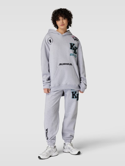 Karo Kauer Sweatpants mit Stitchings und elastischem Bund Hellgrau Melange 1