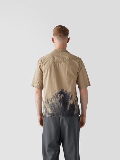 Officine Générale Freizeithemd im Batik-Look Khaki 5