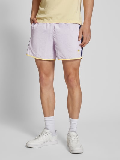 adidas Originals Szorty z elastycznym pasem model ‘SPRINTER’ Jasnofioletowy 4