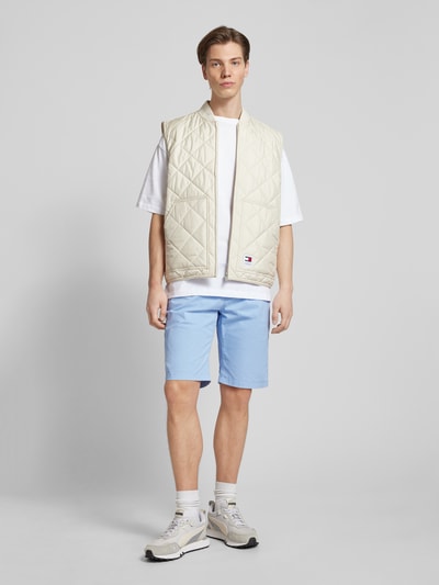 Tommy Jeans Shorts in unifarbenem Design Modell 'SCANTON' Hellblau 1