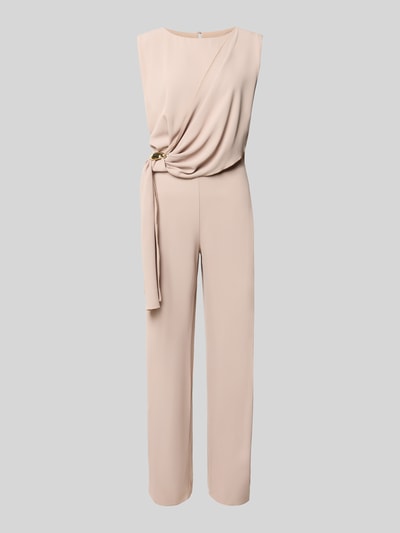 Produktfoto, Regular Fit Jumpsuit mit Zierbesatz von Rinascimento in Beige mit Raffungen, U-Boot-Ausschnitt, ärmellos, glatte Textur.