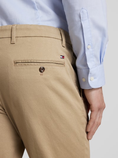 Tommy Hilfiger Straight leg chino met structuurmotief, model 'DENTON' Kaki - 3