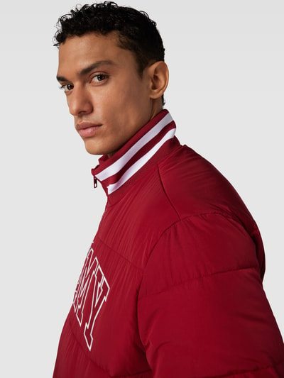 Tommy Jeans Bomberjack met labelstitching, model 'NEW VARSITY' Rood - 3