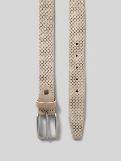 Produktfoto, Gürtel aus echtem Leder in Suede-Optik von Pierre Cardin in Beige mit Allover-Loch-Stitching und silberner Dornschließe, 3 cm breit