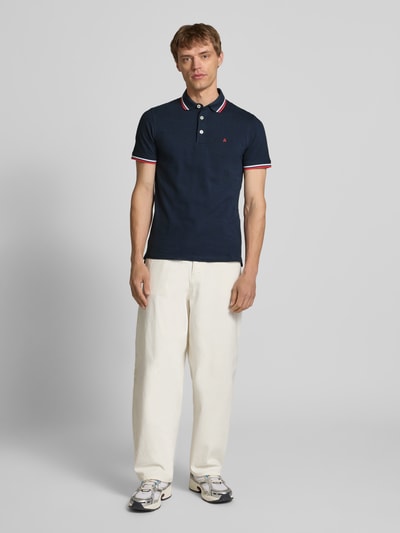 Jack & Jones Slim Fit Poloshirt mit Logo-Stitching Modell 'PAULOS' Marine 1