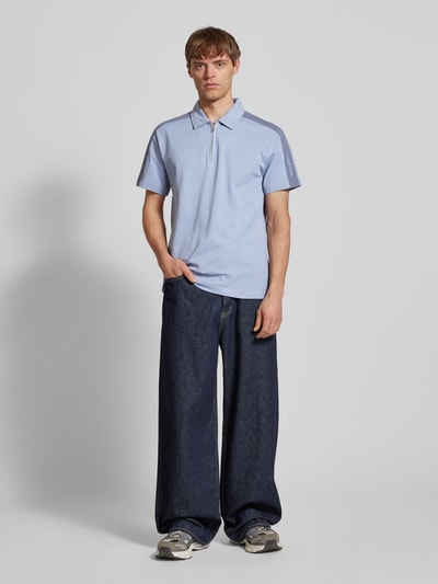 Calvin Klein Jeans Poloshirt met labeldetail Lichtblauw - 1