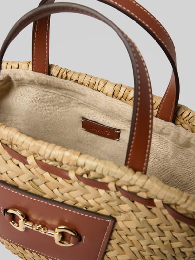 Produktfoto, Handtasche mit Schulterriemen Modell 'CIES' von Mango, Damen Handtasche, Hauptfach offen, Tragehenkel, Breite 37 cm, Länge 20 cm, Tiefe 9 cm, Schulterriemen 29 cm, geflochtene beige Textur mit braunen Details