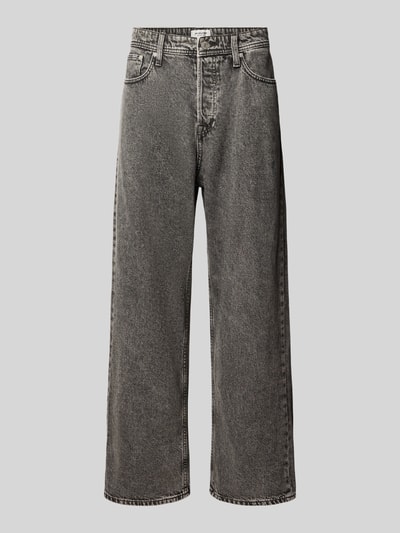 Produktfoto, Baggy Jeans im 5-Pocket-Design Modell 'ALEX' von JACK & JONES in Grau, reine Baumwolle, sichtbare Knopf- und Reißverschlussdetails.