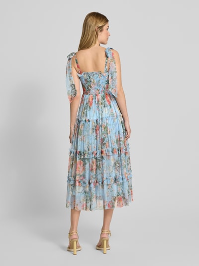 LACE & BEADS Cocktailjurk in laagjeslook met smokdetails Lichtblauw - 5