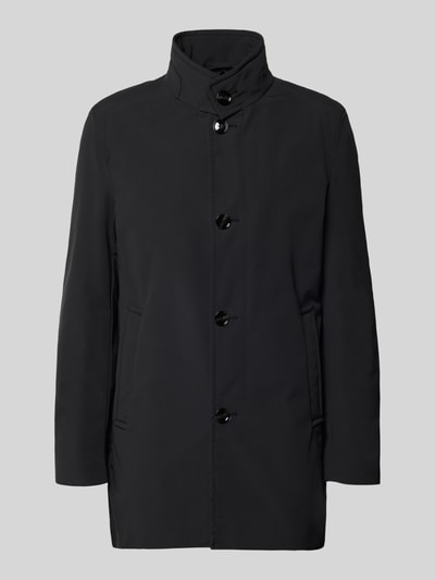 Produktfoto, Regular Fit Kurzmantel mit Stehkragen Modell 'FYNN' von Strellson, czarny kolor, gładki twill, napoleońska kieszeń, krój regular fit