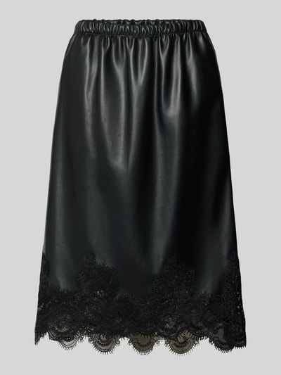 Produktfoto, Knielanger Rock in Leder-Optik Modell 'FLOW' von SUNCOO PARIS, A-Linie, Spitzenbesatz, elastischer Bund, schwarz, glatte Textur