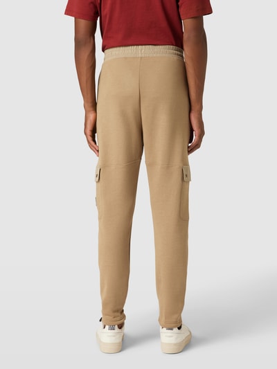 HUGO Sweatpants mit Cargotaschen Modell 'Dangkang' Camel 5