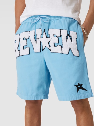 REVIEW Baggy Shorts im College Star Style Hellblau 3