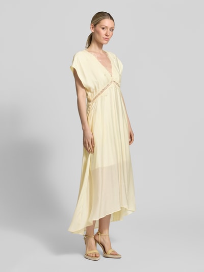 Cph Muse Midikleid mit V-Ausschnitt und Spitze Modell 'MOLLY' Hellgelb 1