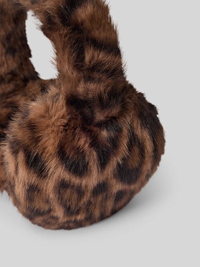 Produktfoto, brązowe nauszniki z nadrukiem w panterkę, tekstura futrzana, Ohrenwärmer mit Leo-Print Modell 'Big Fur' von Barts, damskie