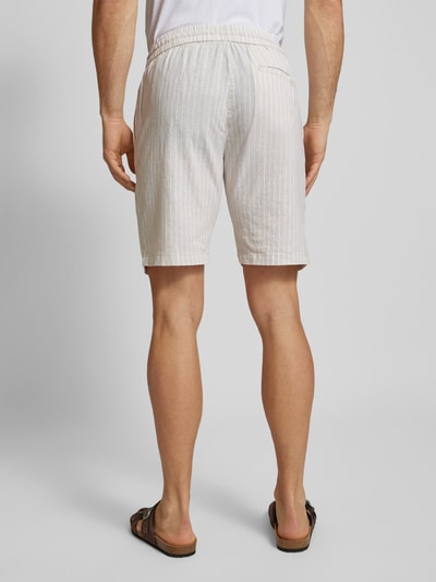 MCNEAL Regular Fit Shorts mit elastischem Bund  Offwhite 5