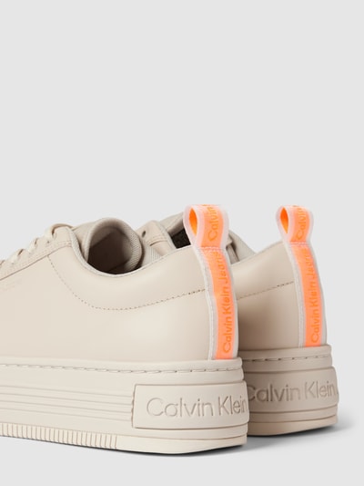 Calvin Klein Jeans Sneakersy z mieszanki skóry model ‘BOLD’ Beżowy 2