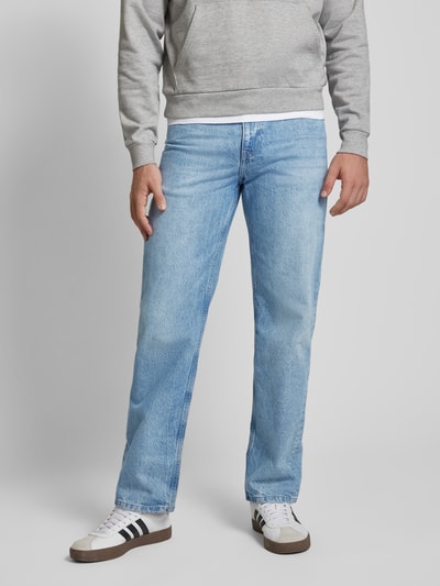 REVIEW Essentials Straight Fit Jeans  Blau 4