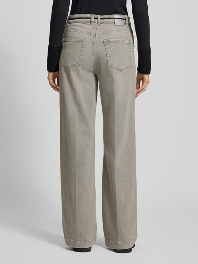 Marc Cain Relaxed Fit Jeans aus Baumwoll-Mix mit Stoffgürtel Hellgrau Melange 5