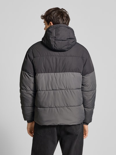 Jack & Jones Steppjacke mit Reißverschluss Modell 'MAZE' Mittelgrau 5