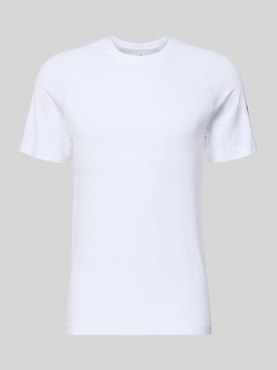 Produktfoto, weißes Regular Fit T-Shirt mit Logo-Print Modell 'The Training Day' von Fabletics, Rundhalsausschnitt, glatte Textur