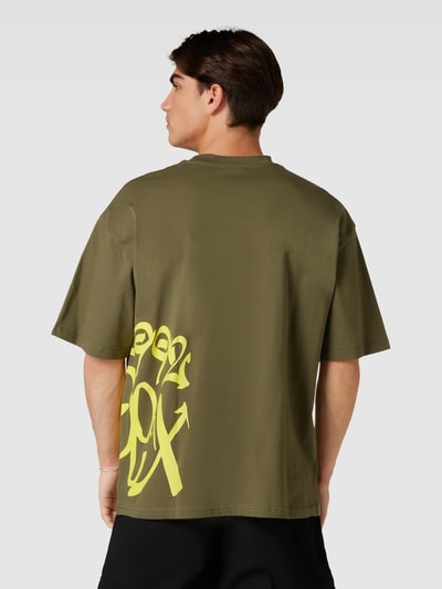 REVIEW Oversized T-shirt mit Logo Print Khaki 5