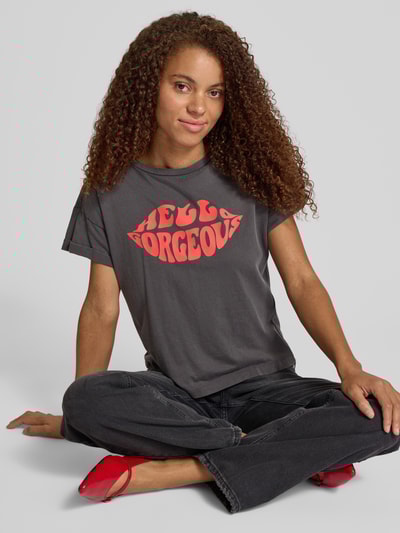 Noisy May T-Shirt mit Label-Print Modell 'BOHDI' Anthrazit 3