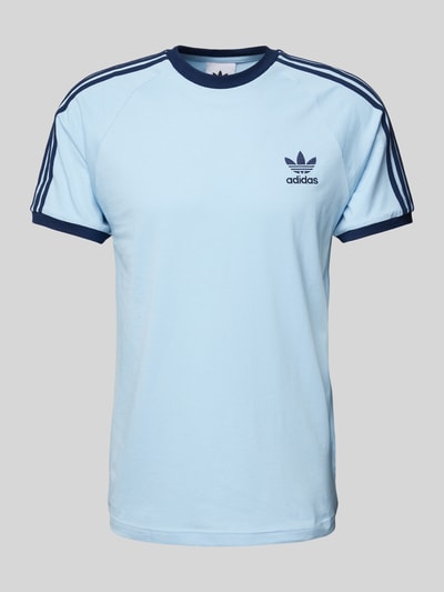 adidas Originals T-Shirt mit Label-Stitching Hellblau 2