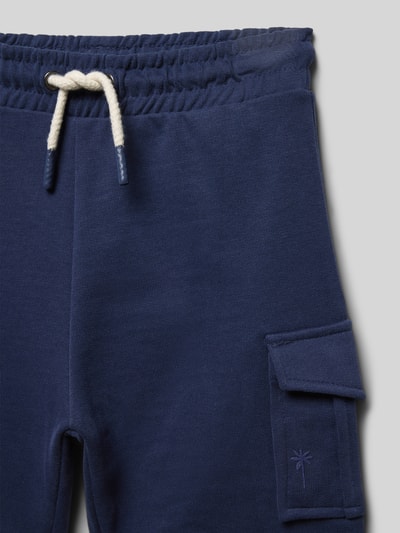 Productfoto, Straight Fit Shorts mit Cargo-Taschen van Blue Seven in effen donkerblauw katoen, elastische taille met trekkoord, cargozak.