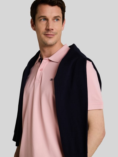 Tom Tailor Koszulka polo o kroju regular fit z czystej bawełny z wyhaftowanym logo Mocnoróżowy 3