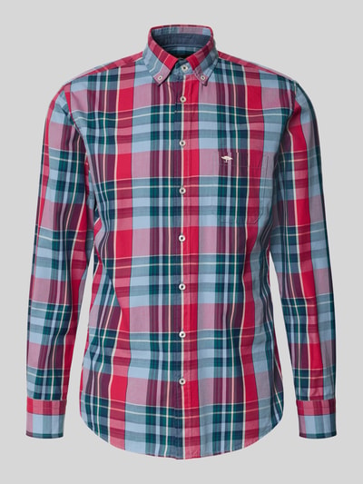 Produktfoto, Regular Fit Freizeithemd mit Button-Down-Kragen von Fynch-Hatton, kariertes Muster in Rot, Blau, Grün, reine Baumwolle, Allover-Look, Vorderansicht