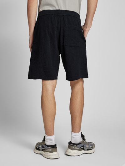 REVIEW Relaxed Fit Shorts in Crinkle-Optik Black 5