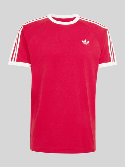 adidas Originals T-shirt o kroju regular fit z czystej bawełny z wyhaftowanym logo Bordowy 2