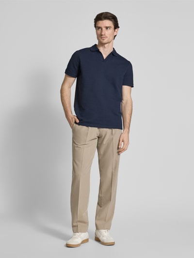 MCNEAL Regular Fit Poloshirt mit V-Ausschnitt Dunkelblau 1