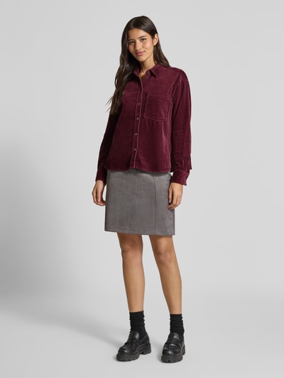 Christian Berg Woman Relaxed Fit Hemdbluse in Cord-Optik Kirsche 1
