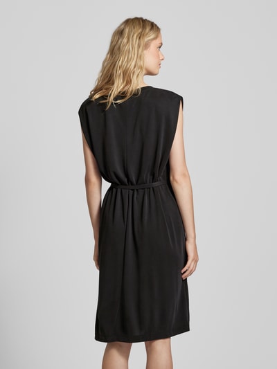 MSCH Copenhagen Knielanges Kleid mit Bindegürtel Modell 'Juniper' Black 5