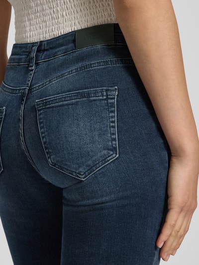 Only Jeansy o rozkloszowanym kroju z mieszanki bawełny model ‘BLUSH’ Jeansowy niebieski 3