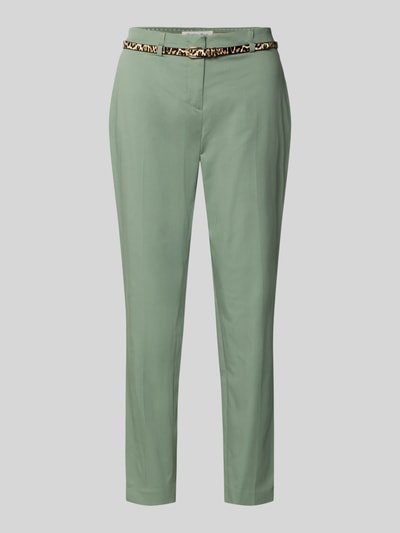 Produktfoto, Slim Fit Hose in verkürzter Passform mit Gürtel von Christian Berg Woman, bawełniany miks z domieszką wiskozy, krój slim fit, pasek, szerokość w rozmiarze 36: 39 cm, długość wewnętrzna nogawki w rozmiarze 36: 72 cm, jasna zieleń, prosta nogawka, gładka faktura