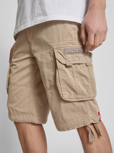 Alpha Industries Regular Fit Cargoshorts mit Tunnelzügen Modell 'JET SHORT' Sand 3