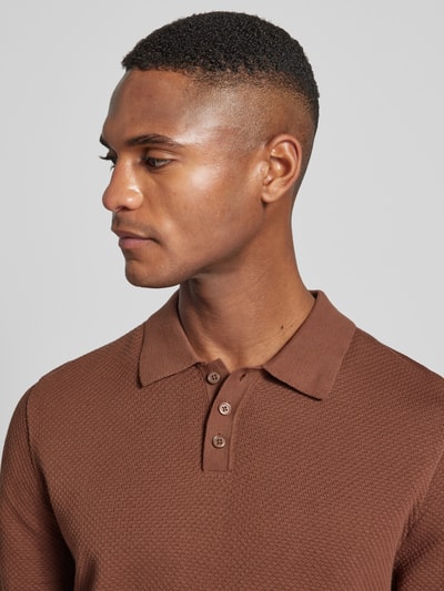 Drykorn Slim Fit Poloshirt mit Strukturmuster Modell 'TRITON 10' Mittelbraun 3